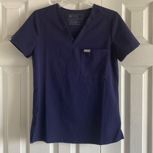 Women’s Figs Scrub Top
